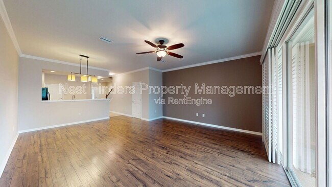 Foto del edificio - 6937 Woody Vine Dr