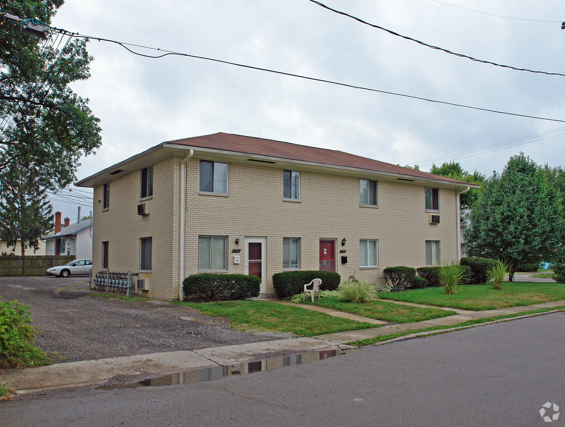 Building Photo - 402-406 Bellaire Ave