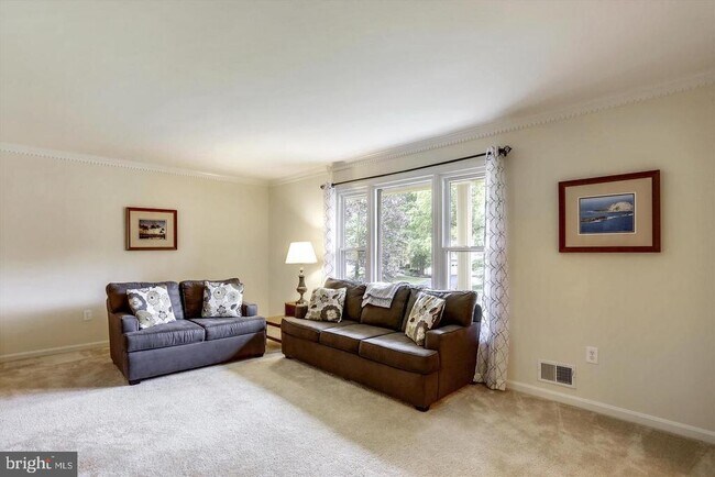 Foto del edificio - 2312 Kaywood Ln