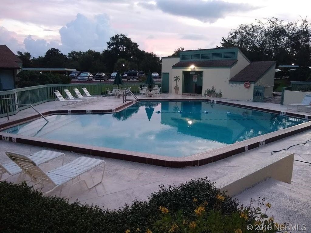 Primary Photo - 123 Club House Blvd