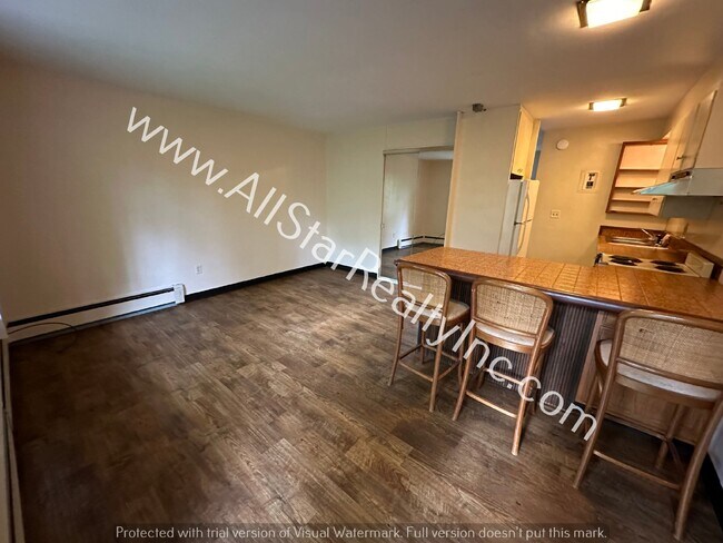 Foto del edificio - 433 E Dowling Rd