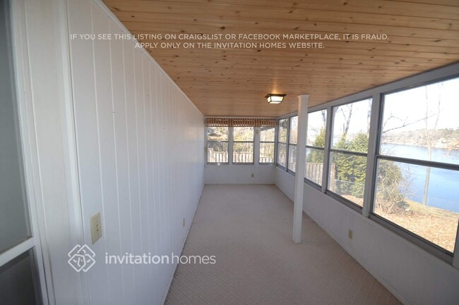 Building Photo - 11208 Mississippi Dr N