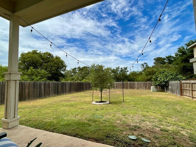 Photo - 1307 Oriole Ct House