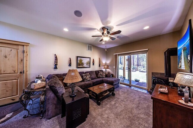 Foto del edificio - Large Mountain Luxury Home