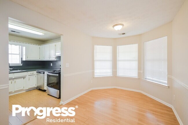Foto del edificio - 135 Branchwood Dr