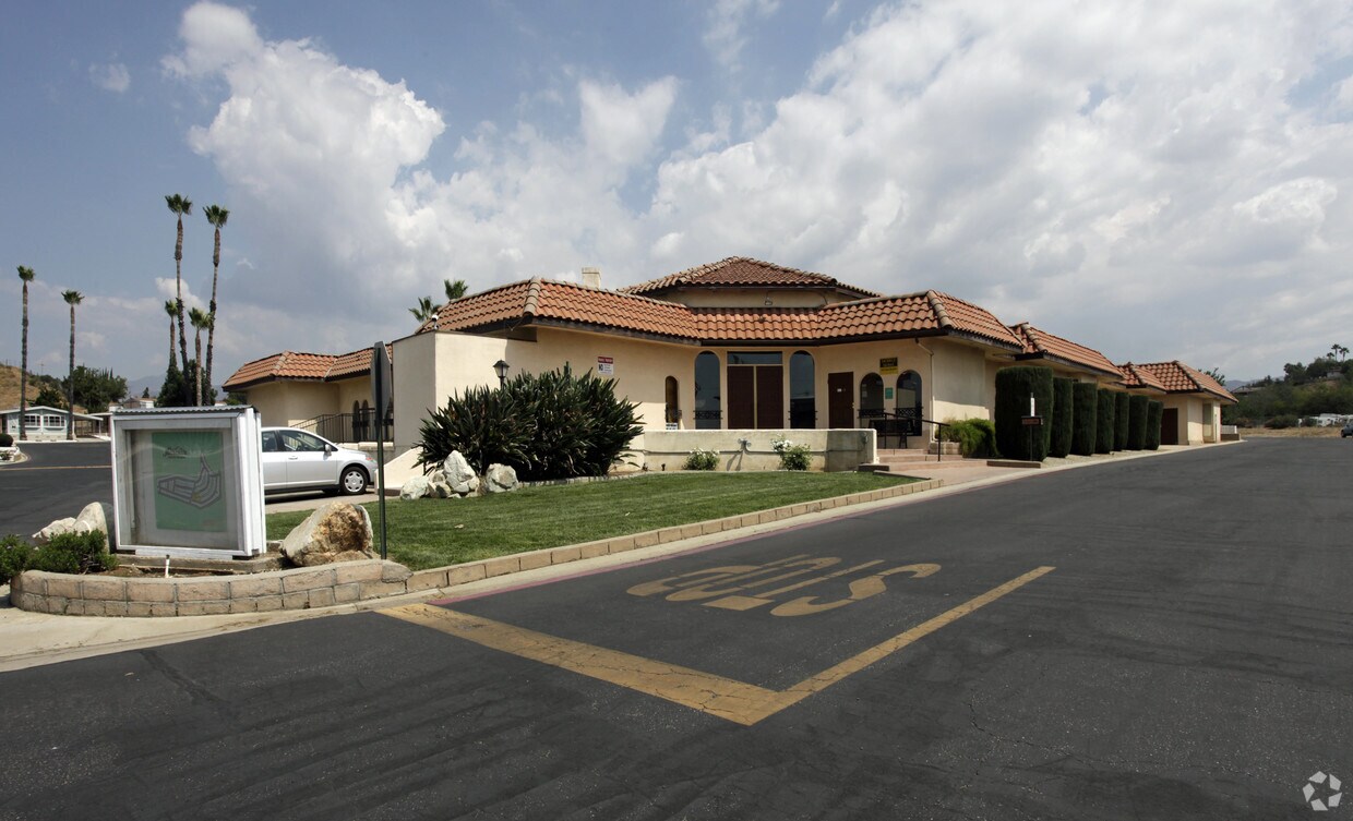 Foto del edificio - 33600 Calimesa Blvd
