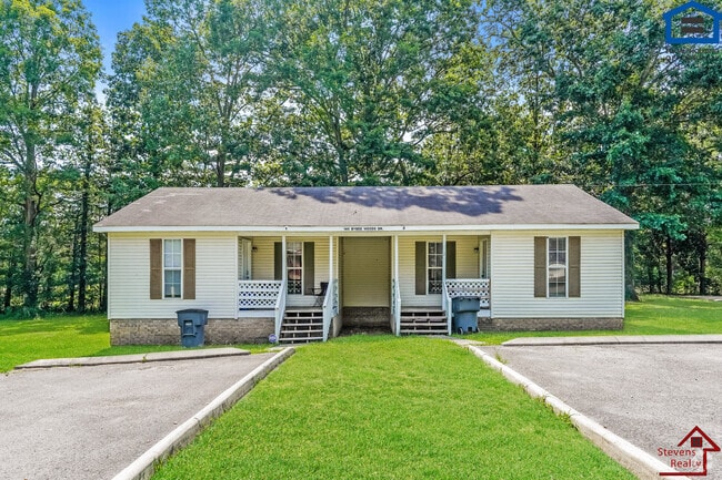Building Photo - 140 Bybee Woods Dr