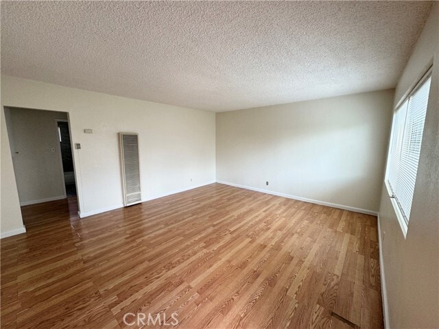 Foto del edificio - 510 E Pleasant St
