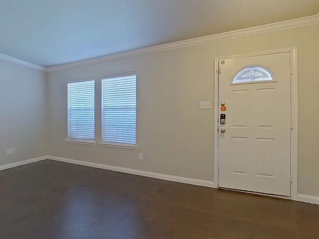 Building Photo - 12613 Shady Cedar Dr