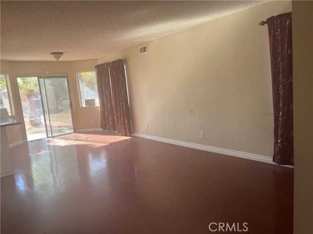 Foto del edificio - 16502 Mango Way