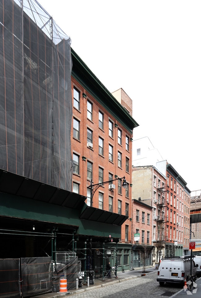 Building Photo - Seaport Mews