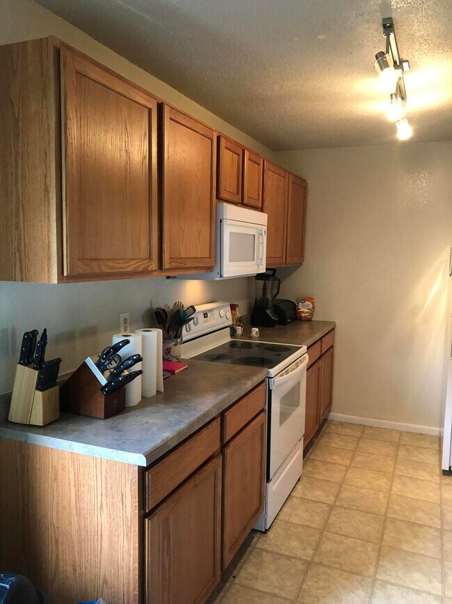 Foto del edificio - 1703 Steamboat Ln