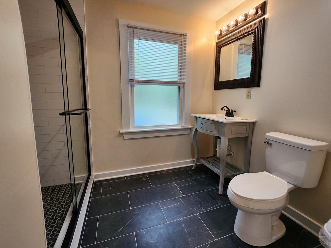 Bathroom - 142 Carlton Rd