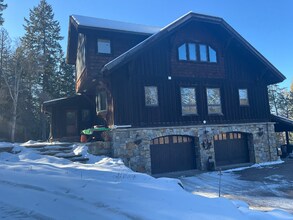 Building Photo - 245 Twin Bridges Rd