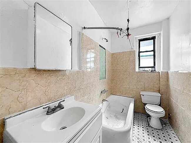 Foto del edificio - For Rent