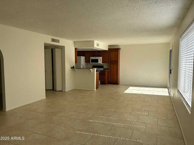 Foto del edificio - 13202 N 3rd Pl