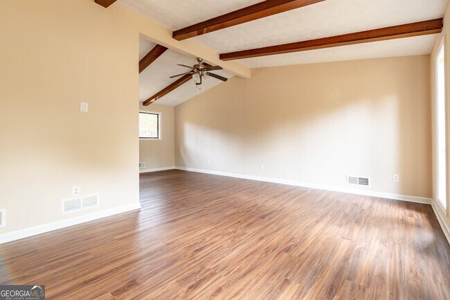 Foto del edificio - 436 Burgundy Ct