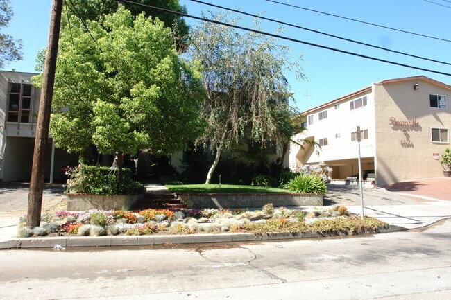 Building Photo - 14926 Dickens St