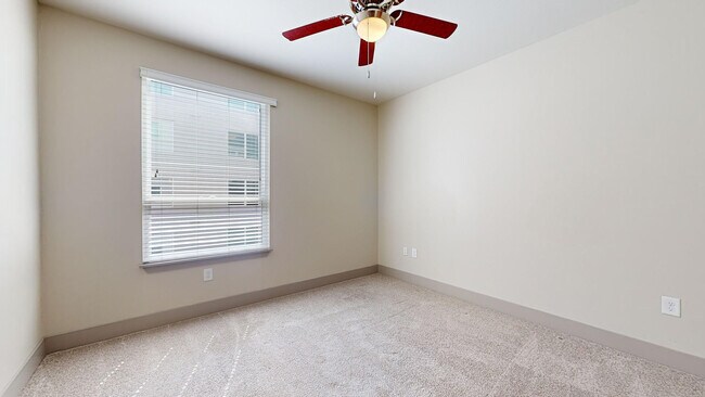 Interior Photo - 13th & Market