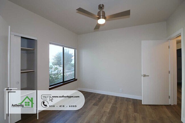 Building Photo - 488 Ridgecrest trail #132 | Beautiful cond...
