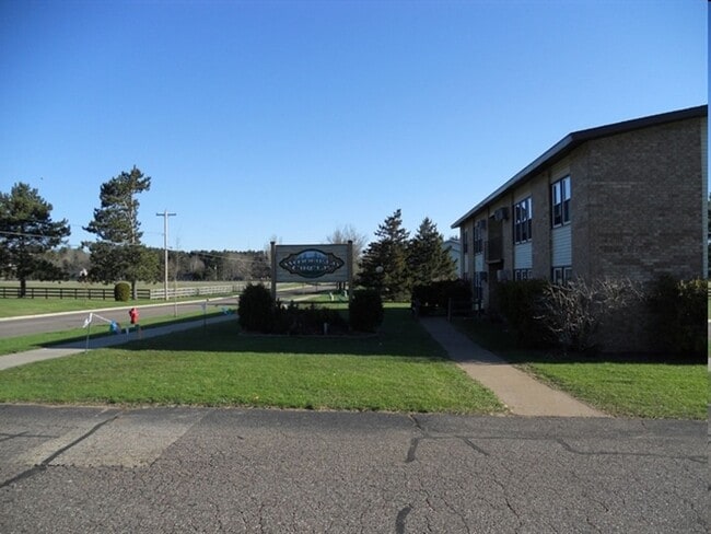 Interior Photo - Woodfield Circle