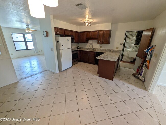 Foto del edificio - 239 Americana Blvd NW