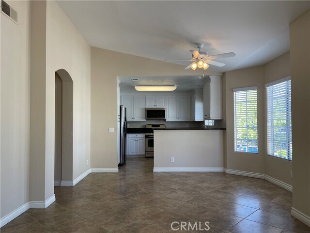 Foto del edificio - 23412 Pacific Park Dr