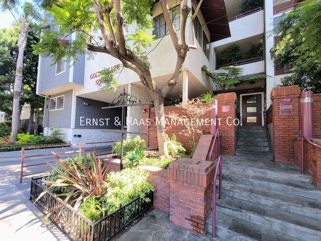 Building Photo - Beautiful and Modern Condo in Prime Downto...