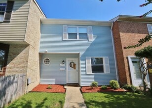 Building Photo - 2205 Cannon Dr