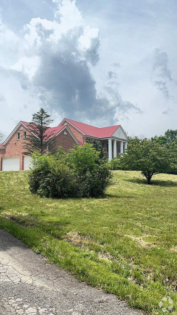 Building Photo - 129 Purvis Rd
