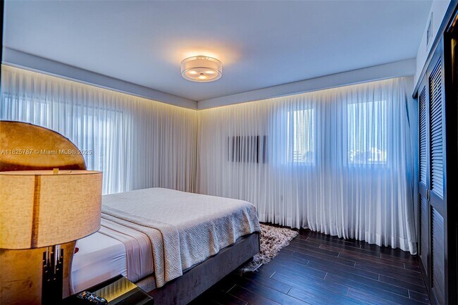 Foto del edificio - 1701 Sunset Harbour Dr