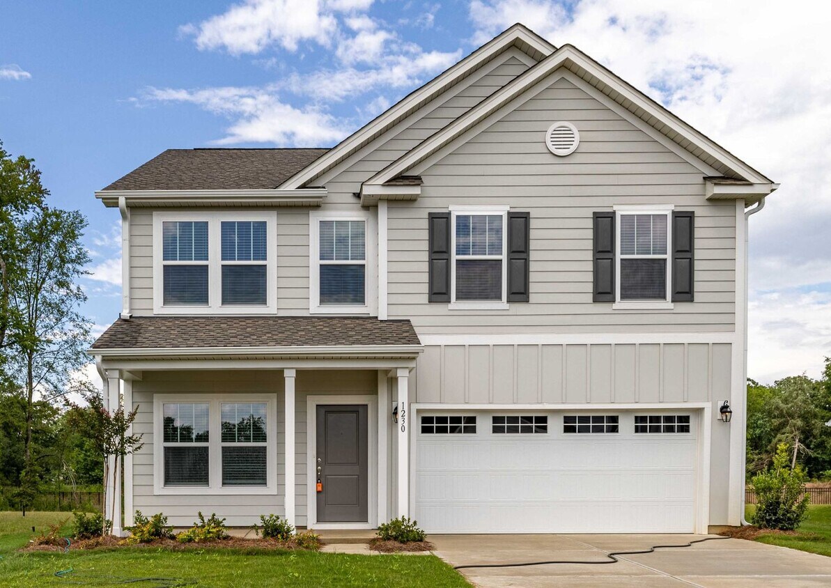 Primary Photo - BEAUTIFUL 4 Bedroom Home - Stonebridge Fai...