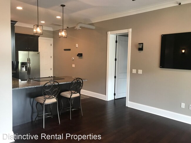 Building Photo - 1 br, 1 bath House - 519 Main St. Unit B