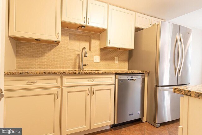 Foto del edificio - 6558 Gildar St