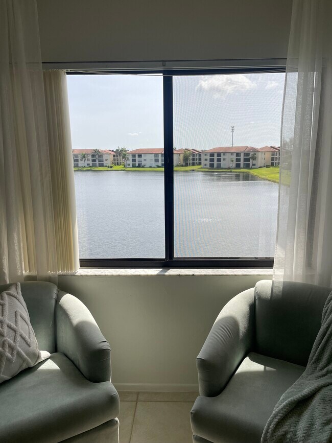 Foto del edificio - 11220 Caravel Cir