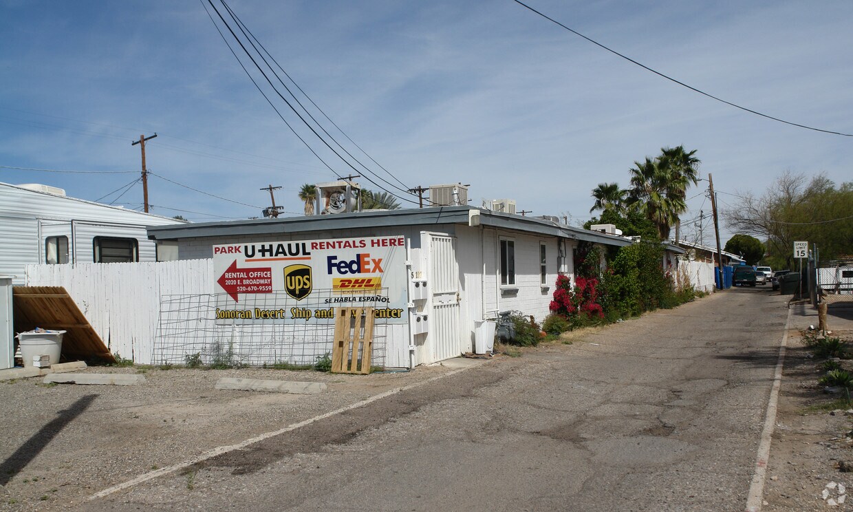 Primary Photo - 125-131 S Norris Ave