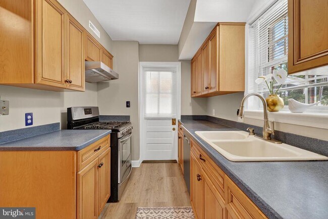 Foto del edificio - 7819 12th St NW