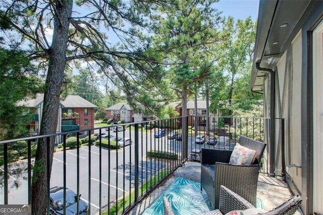 Foto del edificio - 6851 Roswell Rd