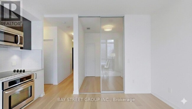 Photo du bâtiment - 89 Dunfield Ave