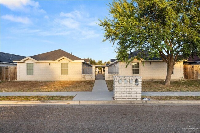 Foto del edificio - 21 French Ave