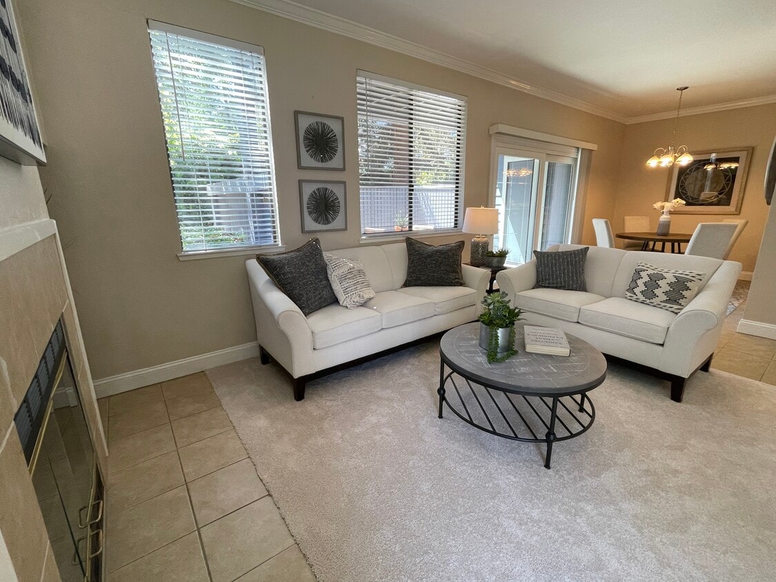 Primary Photo - 7128 Cross Creek Cir