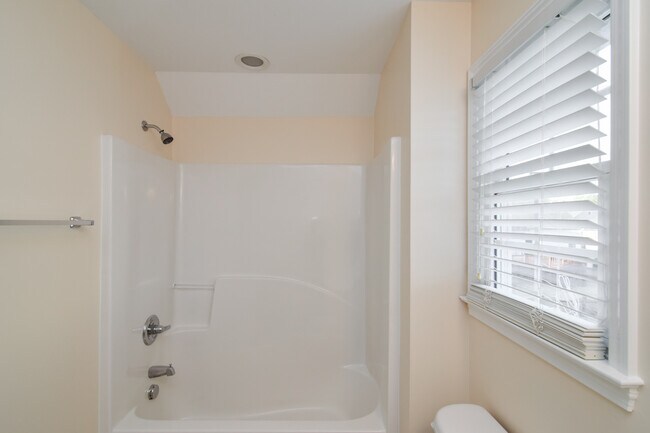Building Photo - 945 Alba Rose Ln