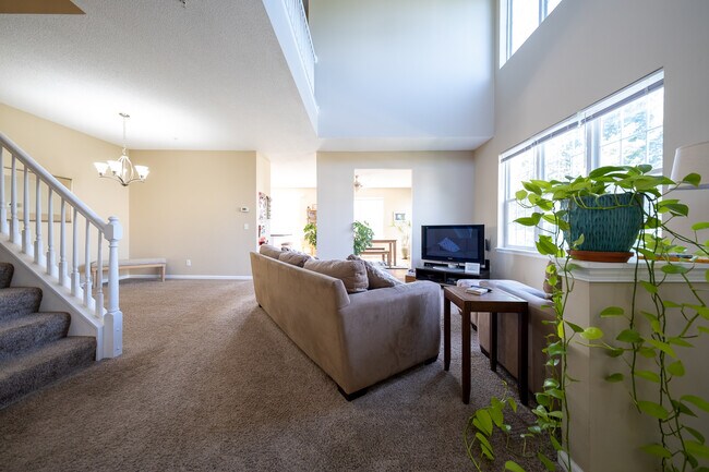 Foto del edificio - 5110 Holly Ln N