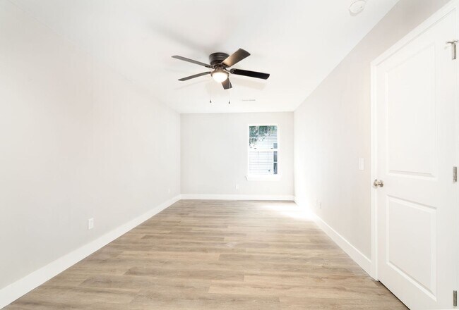 Building Photo - 3310 Florida Ave