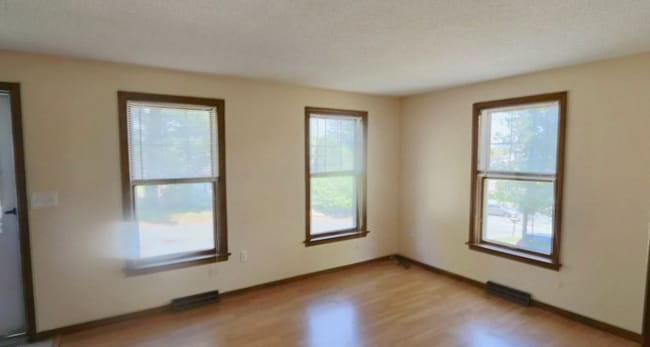 Building Photo - 9-11 Hamar Drive