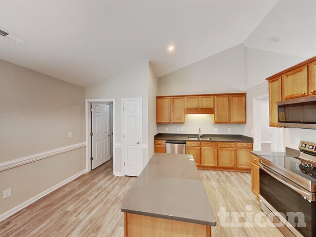 Foto del edificio - 614 Walnut Crossing Dr