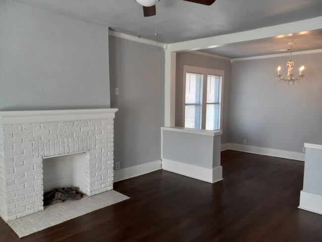 Open concept into dining space. - 2118 W 3rd Ave