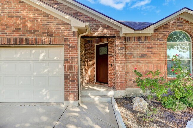 Foto del edificio - 1517 Rainbow Parke Dr