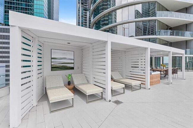 Foto del edificio - 300 Biscayne Blvd Way