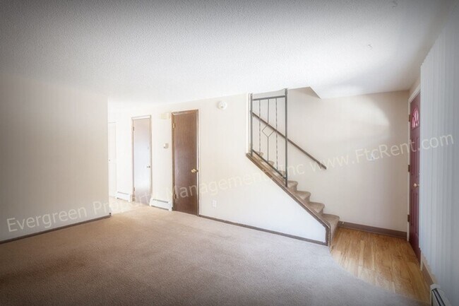 Foto del edificio - 1707-1721 E 16th St